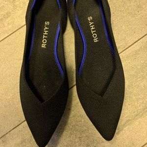 Rothy’s size 8.5 the point in black